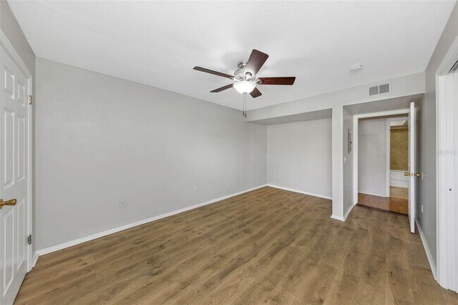 Building Photo - 2400 Feather Sound Dr