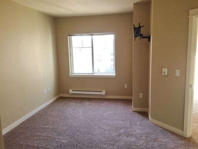 Building Photo - 1Bd/1Ba Seattle Condo