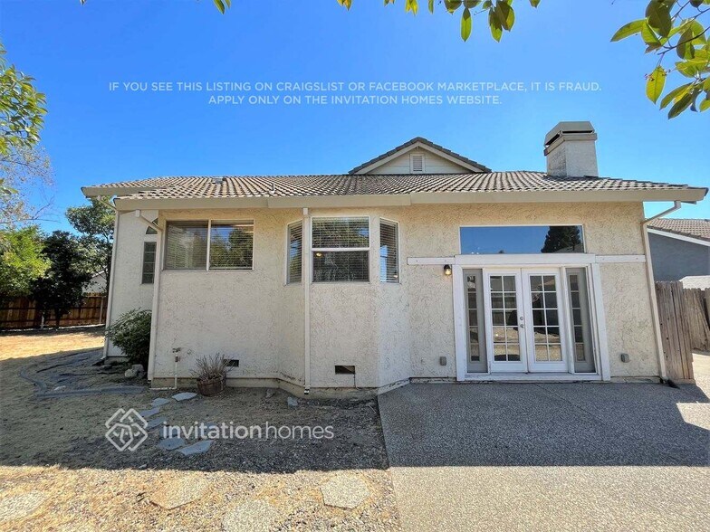 Building Photo - 5740 River Run Cir