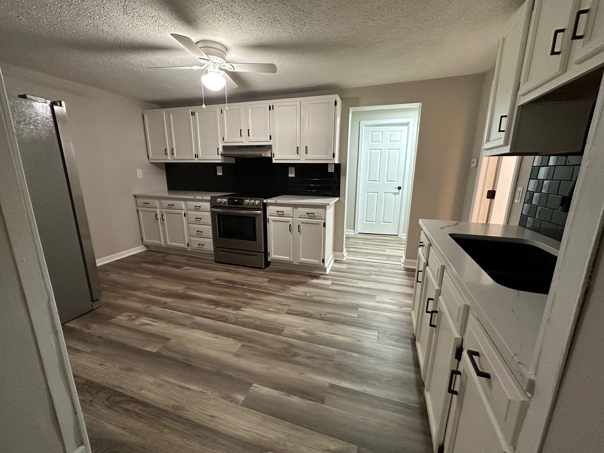Kitchen - 349 W South St