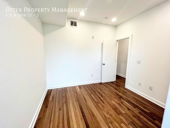 Building Photo - 675 N 39th St