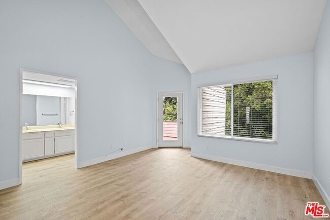 Building Photo - 7904 Topanga Canyon Blvd