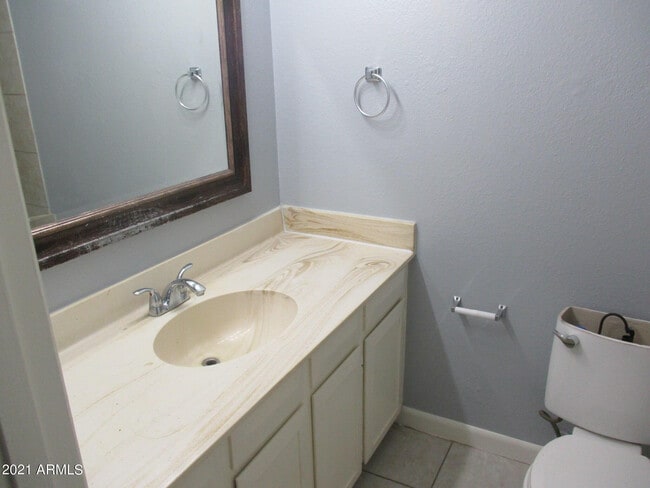 Building Photo - 6014 S College Ave