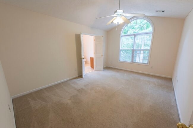 Building Photo - 894 Tulane Rd