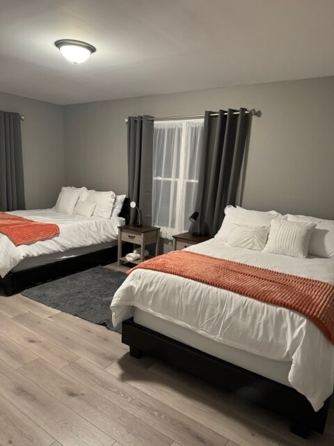 Bedroom with two full beds - 228 Doane St SW