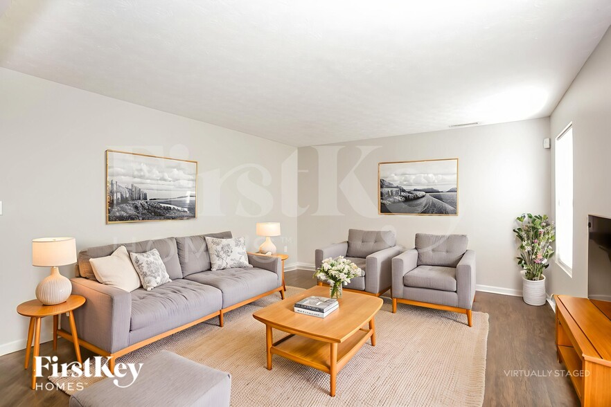 Building Photo - 11419 High Grass Dr