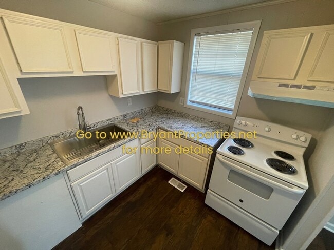 Building Photo - 5155 Hilson Rd