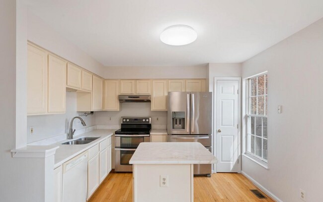 Building Photo - 12679 Perchance Terrace