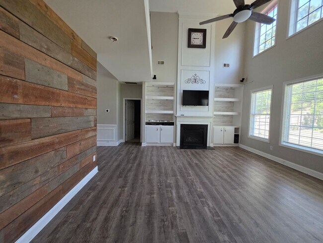 Building Photo - 177 Mill House Ln