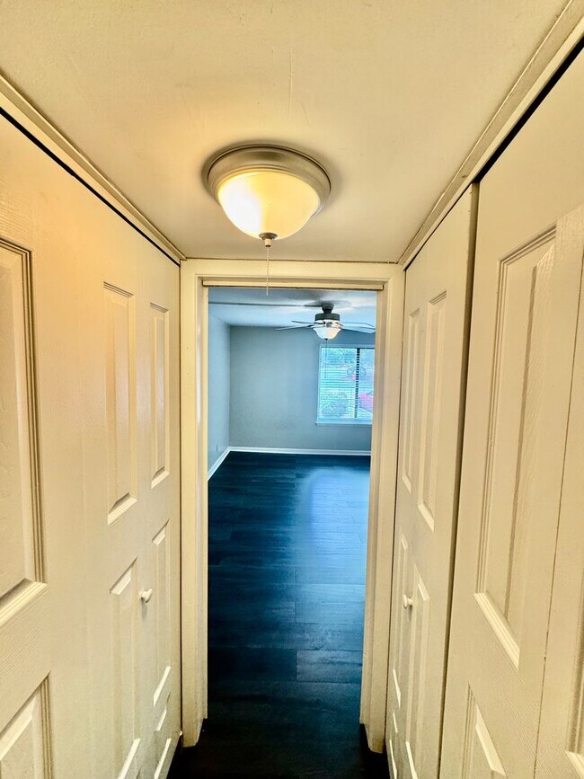 Building Photo - Lake Murray Living--- 2bd/2ba condo