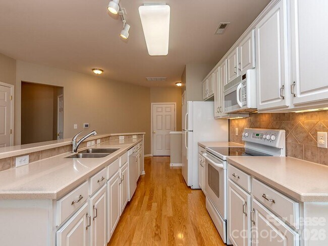 Building Photo - 14339 San Paolo Ln