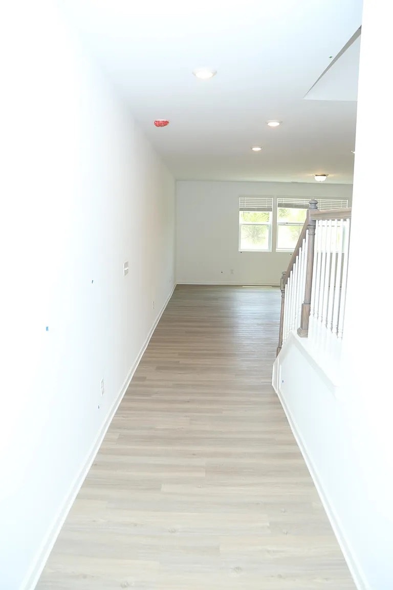 Building Photo - Room in Townhome on Thornton Dr