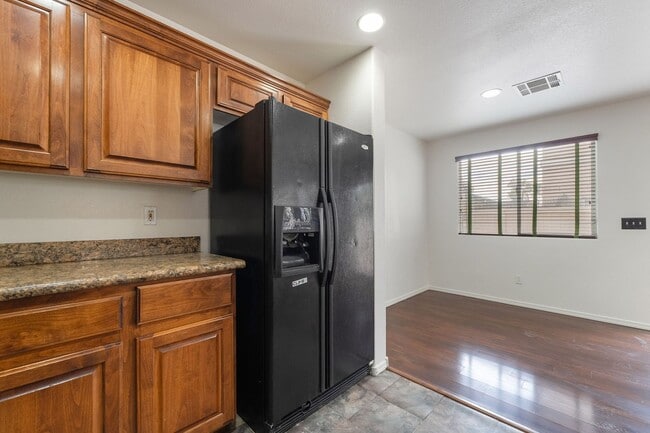 Building Photo - Spacious Two-Story with Modern Comforts!