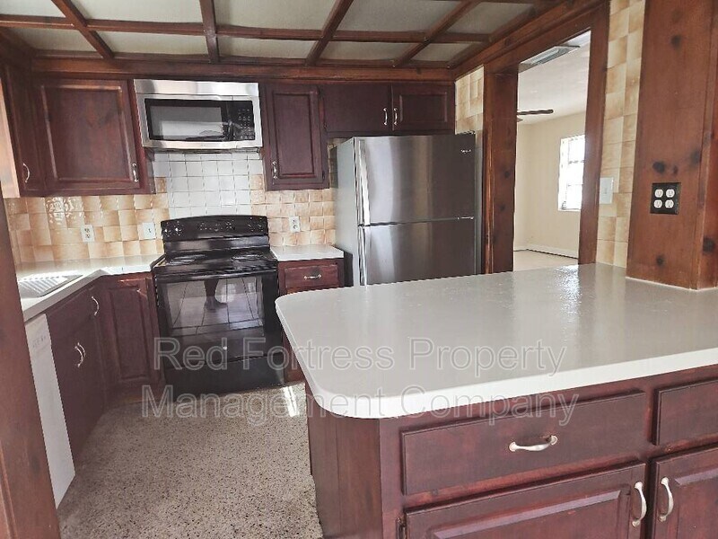 Building Photo - 2530 Kennesaw St