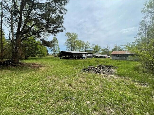 Building Photo - 3633 Loganville Hwy SW