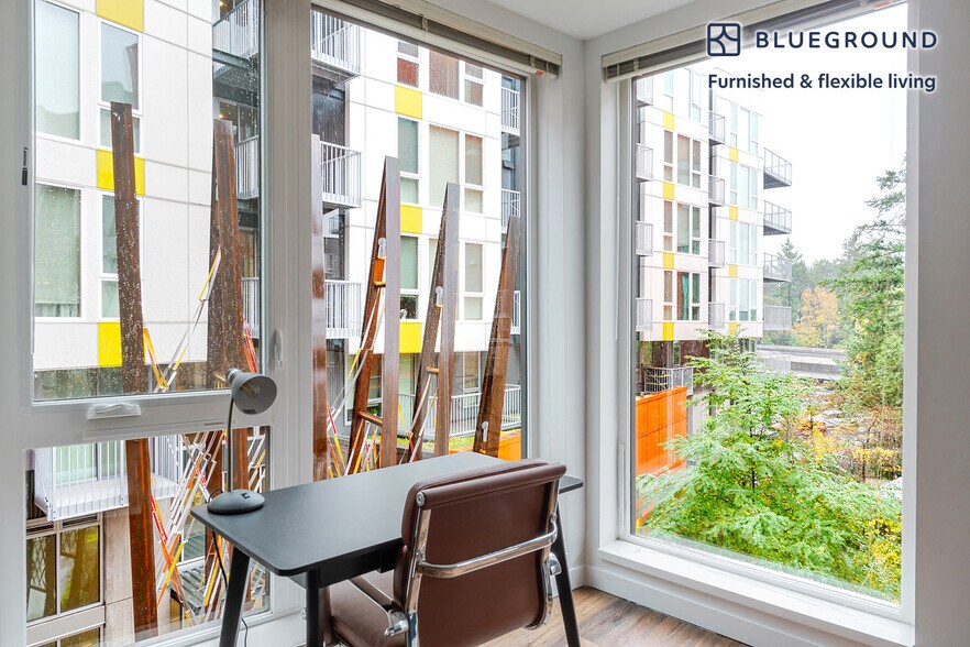 Building Photo - 12282 NE 12th Ln