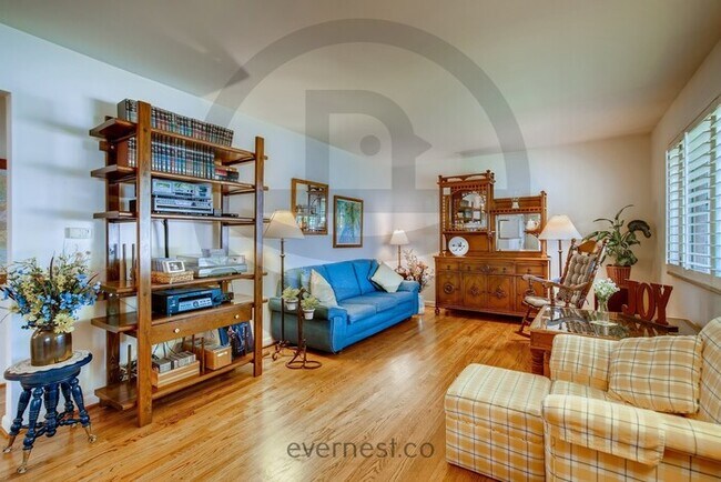 Building Photo - 4-Bed/3-Bath Home/Available Soon!