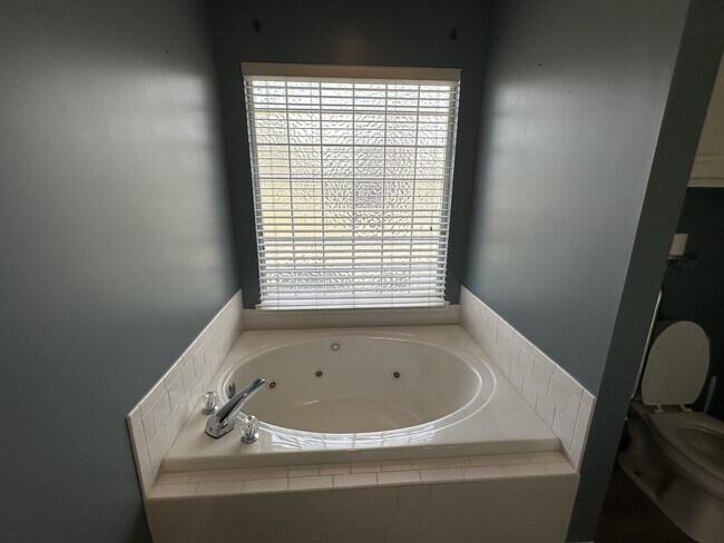 Building Photo - 109 Villa Rd