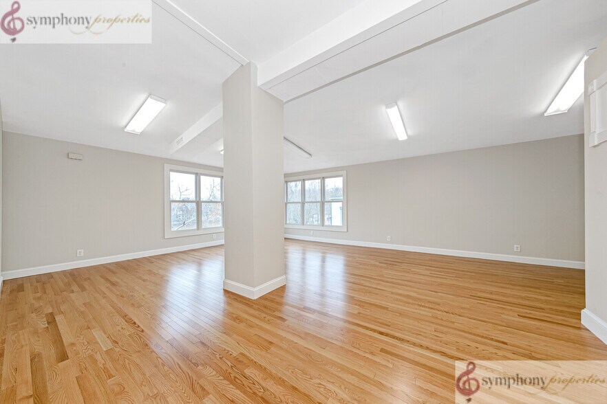 Building Photo - 162 Fuller St