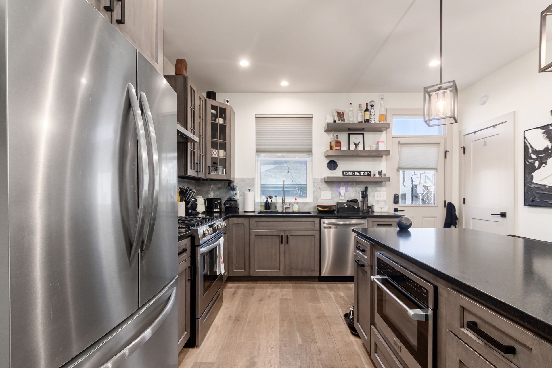 Building Photo - 1196 Hamlet St