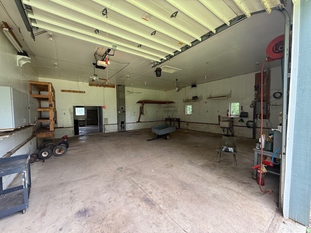 Building Photo - 4456 Seville Rd