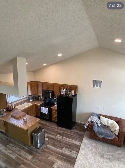 Building Photo - 8773 Bellcove Cir