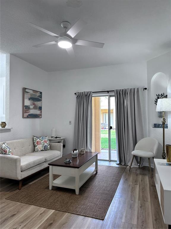 Building Photo - 428 Miramar Ave