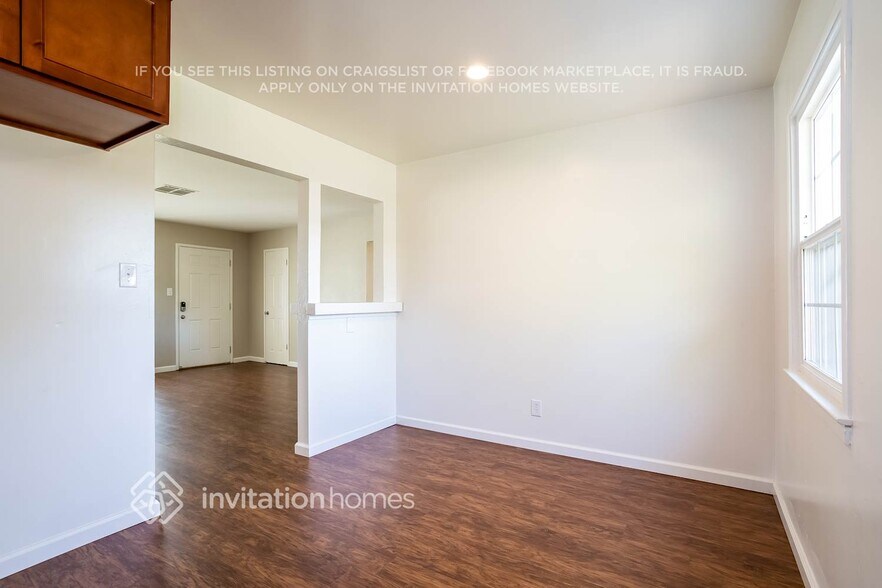 Building Photo - 548 B St