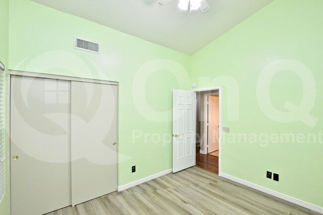 Building Photo - 763 W Folley St