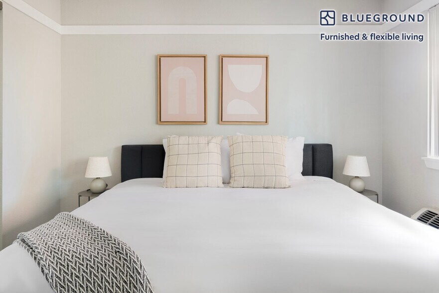 Building Photo - 111 N Rengstorff Ave