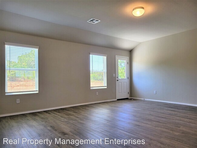 Building Photo - 3 br, 2 bath House - 21242 Winding Brook