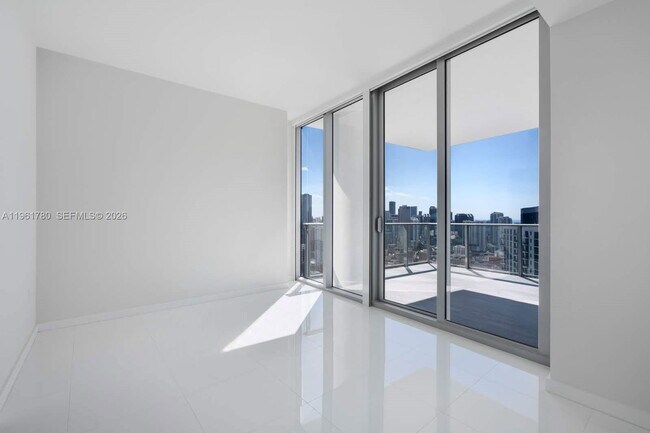 Building Photo - 851 NE 1st Ave