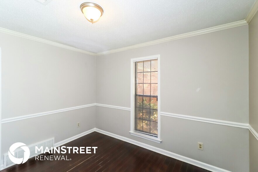 Building Photo - 4462 Garrison Ave