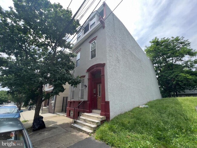 Building Photo - 1920 N 7th St