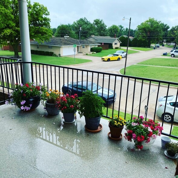 Veranda - 2314 Indian Dr