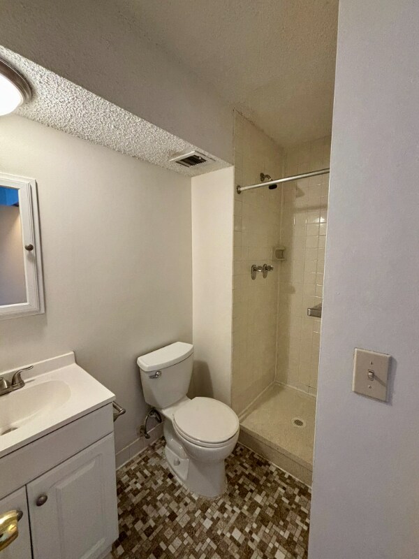 Building Photo - 1400 Millersport Hwy