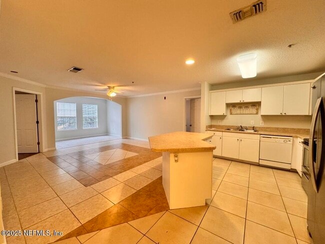 Building Photo - 3591 Kernan Blvd S