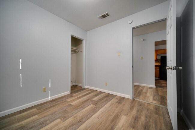 Building Photo - 6508 Pecan Ave