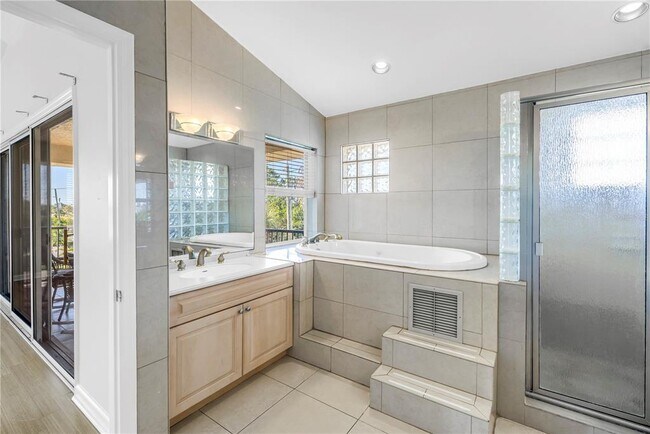 Building Photo - 8702 Blind Pass Rd