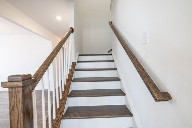 Building Photo - NEW 4BD/3BTH HOUSE- STONEBRIDGE FAIRWAYS COMMUNITY