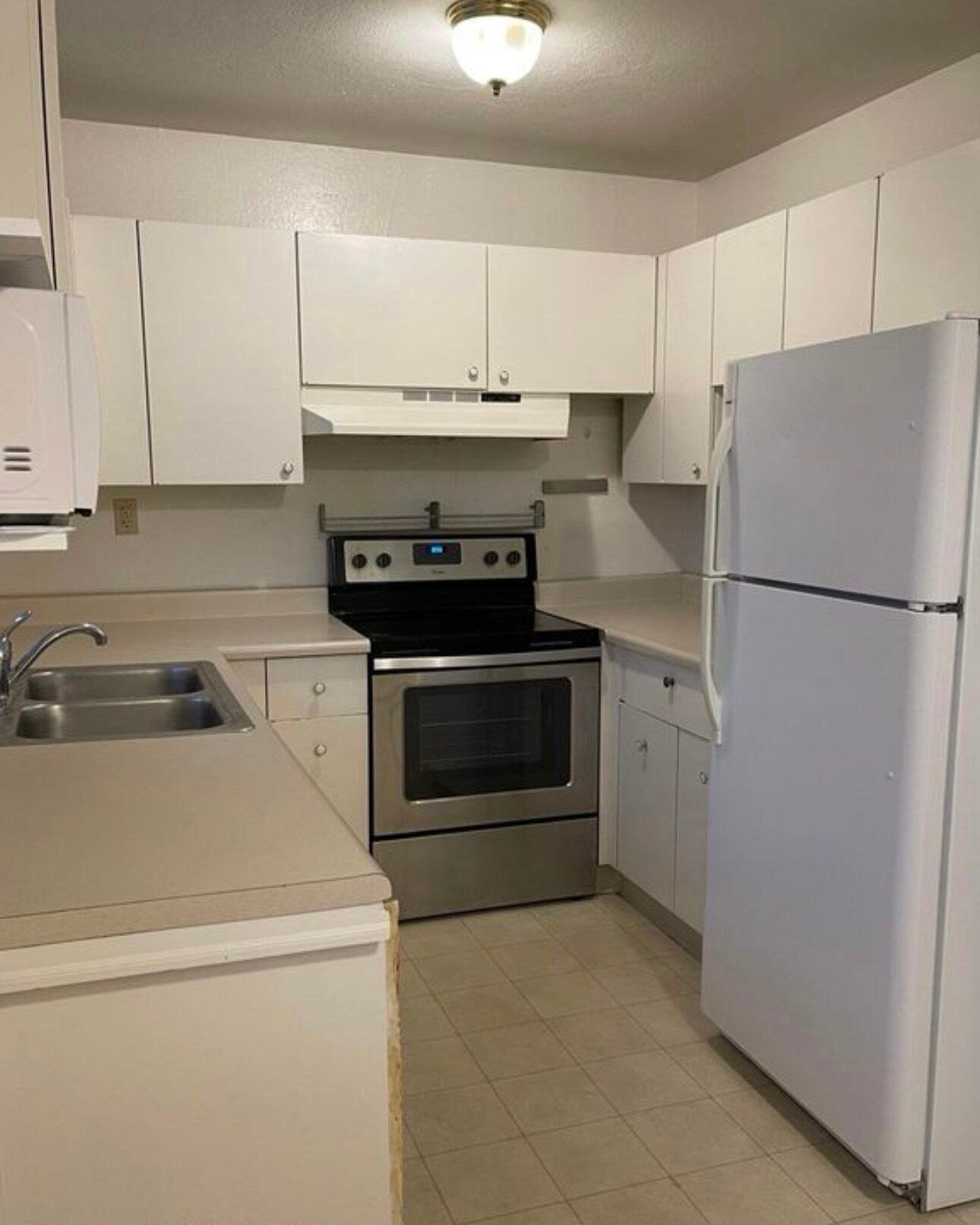 Building Photo - 2804 W 30th Ave