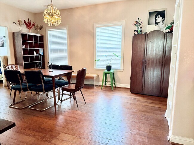 Building Photo - 4919 Walker St