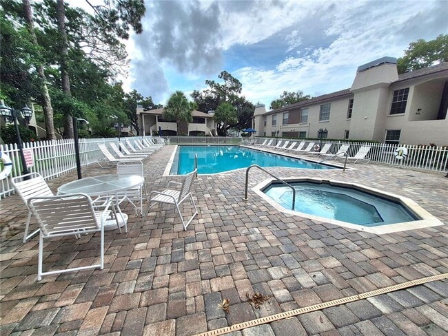 Building Photo - 3025 Bonaventure Cir