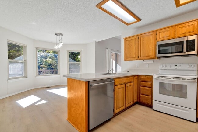 Building Photo - Beautiful 3-bedroom 2 bath Home in Bella Vista!