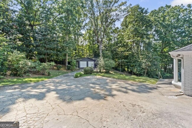 Building Photo - 460 Riverside Pkwy