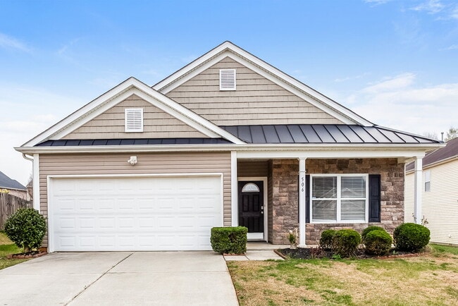 Building Photo - 506 Lindsborg Trail