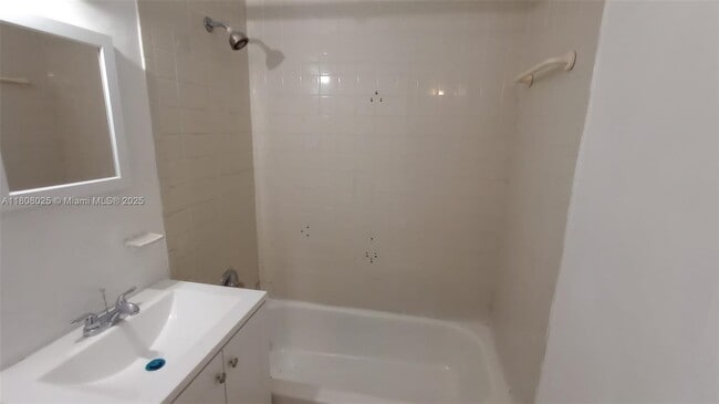 Building Photo - 415 NW 138th St