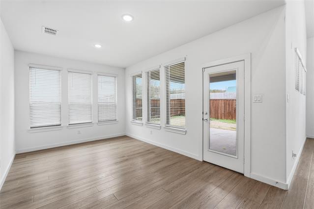 Building Photo - 1304 Sweetleaf St