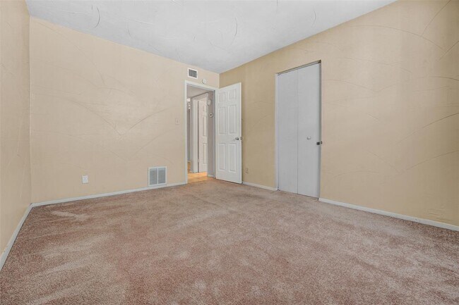 Building Photo - 3018 S 1st St