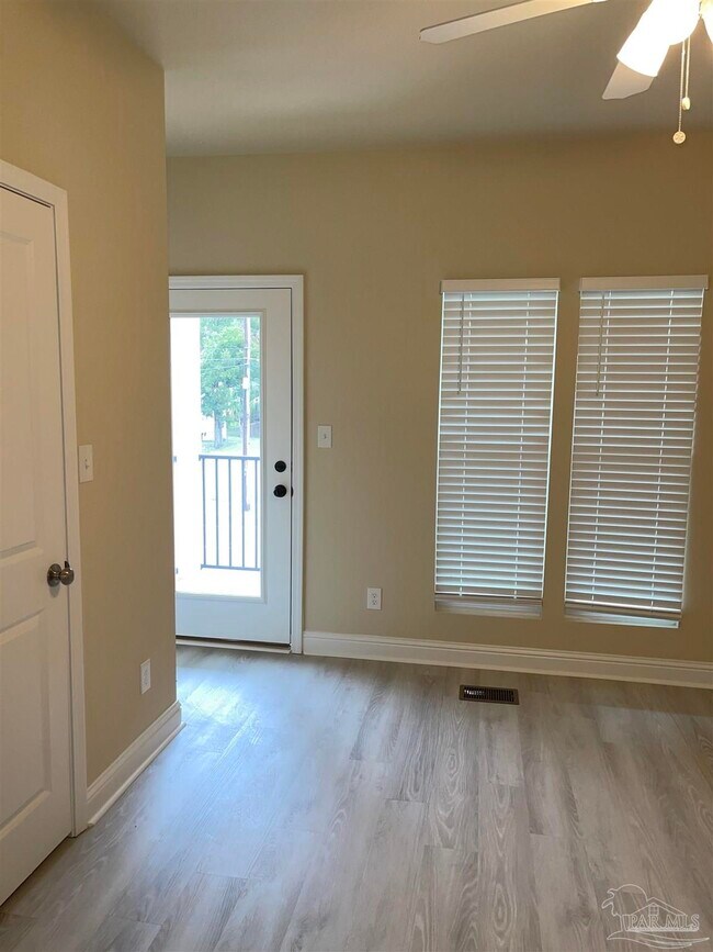 Building Photo - 1905 Doctor M.L.K. Jr Dr